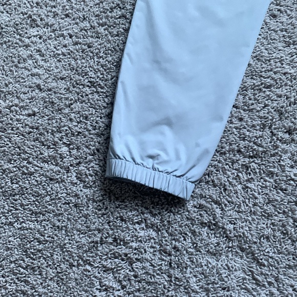 Banana Republic Tech Hybrid Jogger Pant - Picture 15 of 15